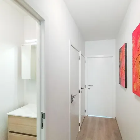 Stunning In With Wifi Apartamento Ostend